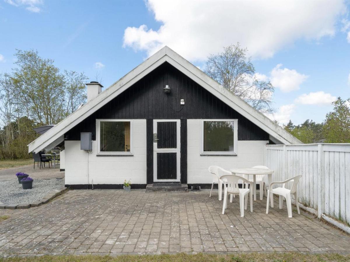 Holiday Home Arnfin - 160M From The Sea In Lolland- Falster And Mon By Interhome Rødby Εξωτερικό φωτογραφία